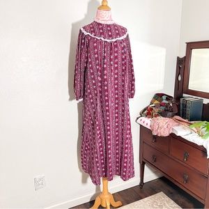 Vintage 80s Floral House Lang of Salzburg Full Length Flannel Nightgown Ruffle